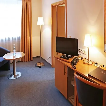 Graf Lehndorff Zur Messe Hotel 3*